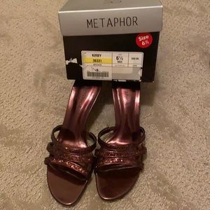 New in box size 6 1/2 metaphor bronze sandal